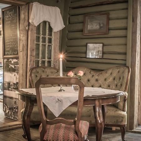 Gjestehuset Ibsen Grimstad  Εξωτερικό φωτογραφία