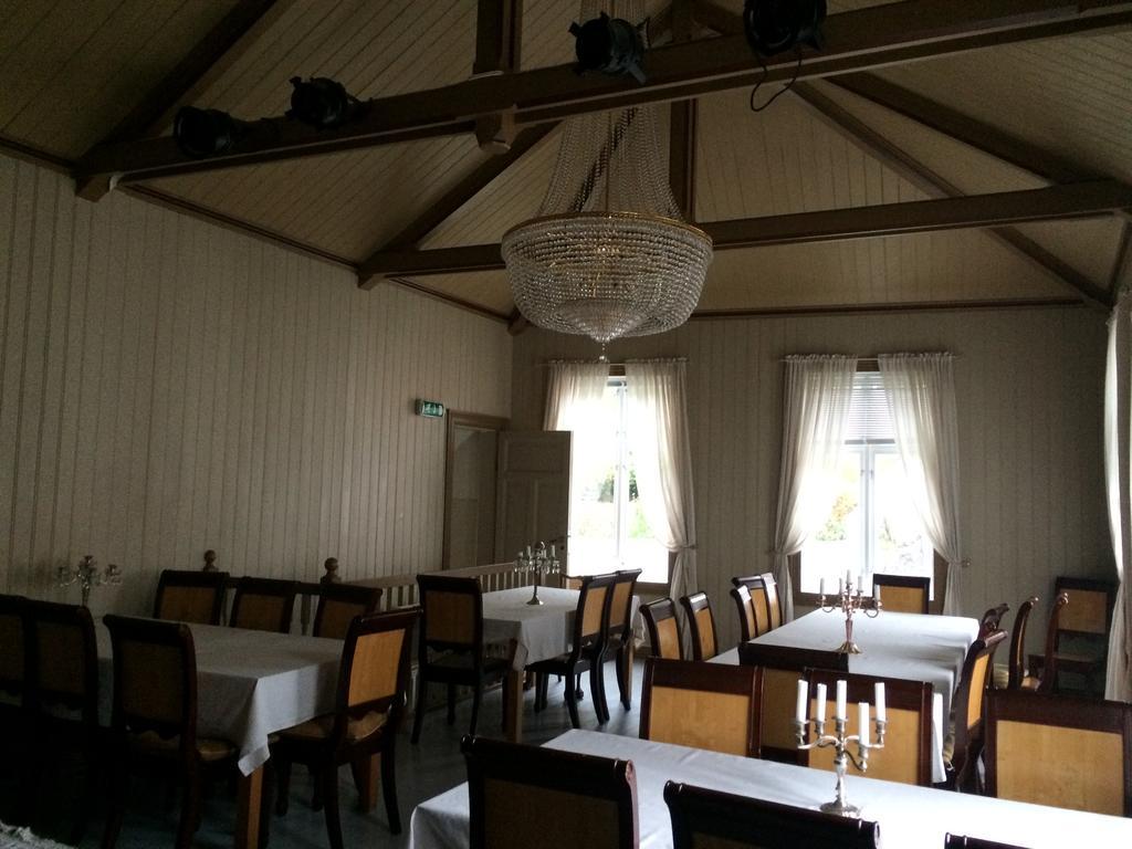 Gjestehuset Ibsen Grimstad  Εξωτερικό φωτογραφία